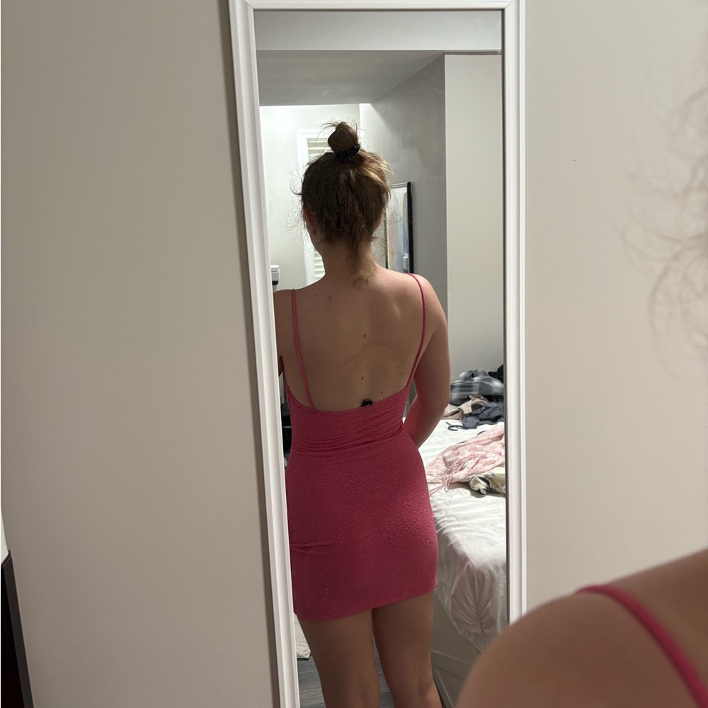 Windsor Hot Pink Scoop Neck Bodycon Mini Dress - Picture 2 of 4